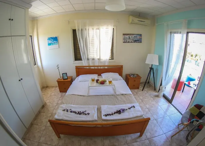 Alexandra * Ajia Napa