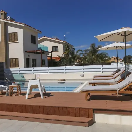 Alexandra Agia Napa